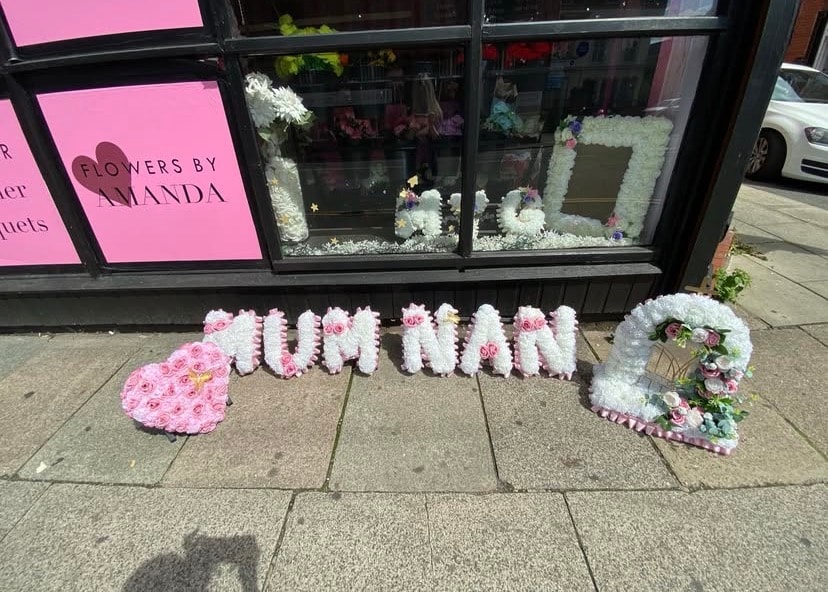 Floral mum tribute flowers